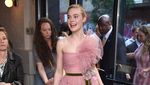 Elle Fanning, Pretty in Pink!