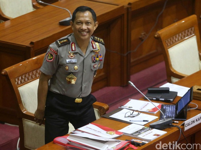 DPR Gelar Paripurna Bahas Calon Kapolri Komjen Tito Karnavian Pagi Ini