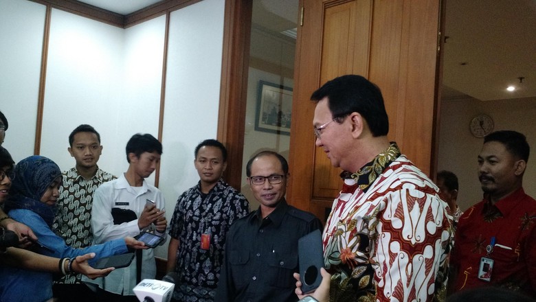 Ahok Ngotot Tidak Ada Kerugian Negara dalam Kasus RS Sumber Waras Ahok Ngotot Tidak Ada Kerugian Negara dalam Kasus RS Sumber Waras