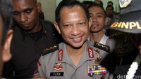 Insya Allah. Insya Allah, ucap Tito saat ditanya persiapannya untuk fit and proper test.