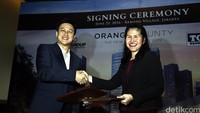 Penandatanganan kerjasama ini dilakukan Direktur PT Lippo Cikarang, Tbk., Alwi Sjaaf dengan President Director PT Total Bangun Persada, Tbk., Janti Komadjaja, Kamis(23/06/2016).