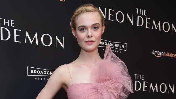 Elle Fanning, Pretty in Pink! Elle Fanning, Pretty in Pink!