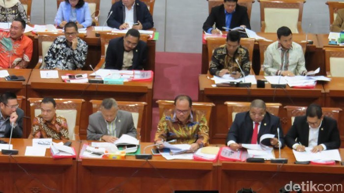 Politikus PDIP Minta Polisi Humanis, Contohkan Saat Kombes Krishna Gendong Bayi