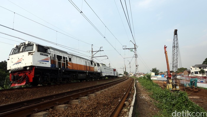 Ini Penjelasan PT KAI Soal Jadwal Kereta yang Delay Lebih dari 3 Jam