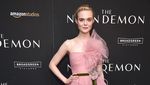 Elle Fanning, Pretty in Pink!