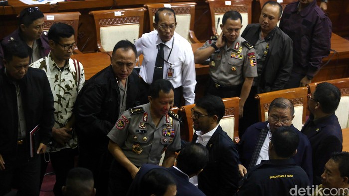 10 Fraksi di Komisi III DPR Setuju Komjen Tito Jadi Kapolri