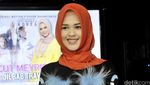 Manisnya Cut Meyriska Berhijab