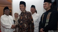 Tiba di lokasi acara, Jokowi disambut tuan rumah, Oesman Sapta Odang.