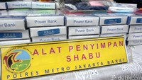 Sabu-sabu tersebut dimasukan kedalam power bank.