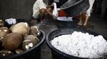 Jelang Lebaran, Permintaan Dodol Betawi Meningkat
