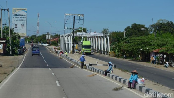 Mengecek Jalur Mudik: Awas Pengemis Berjejer di Jembatan Sewo