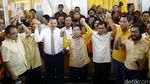 Golkar Serahkan Surat Dukungan untuk Ahok