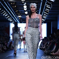 IKAT Indonesia by Didiet Maulana Plaza Indonesia Fashion Week 2016 at Plaza Indonesia. Thamrin. Jakarta. [Foto: Mohamamd Abduh/Wolipop]