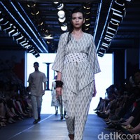 IKAT Indonesia by Didiet Maulana Plaza Indonesia Fashion Week 2016 at Plaza Indonesia. Thamrin. Jakarta. [Foto: Mohamamd Abduh/Wolipop]