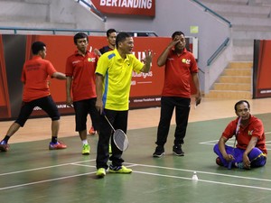 Di Palembang, Hendry Saputra Berbagi Rahasia Melatih Ihsan, Jonatan, dan Anthony