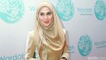 Marini Zumarnis Asyik Selfie Bareng Inneke Koesherawati