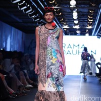 Rama Dauhan Plaza Indonesia Fashion Week 2016 at Plaza Indonesia. Thamrin. Jakarta. [Foto: Mohammad Abduh/Wolipop]
