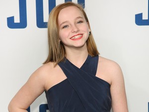 Madison Wolfe, Bocah yang Kerasukan Iblis di The Conjuring 2