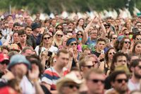 Keseruan Festival Glastonbury. 