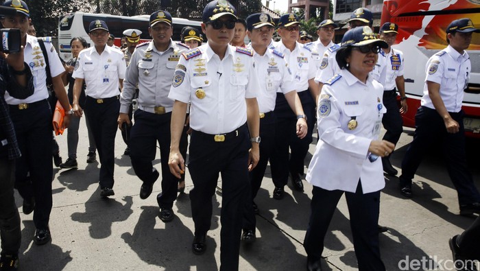 Oknum TNI Bercanda Bawa Bom, Menhub: Siapapun Harus Diproses