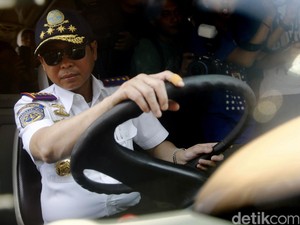 Menhub Jonan Risau pada TKI yang Mudik dari Pelabuhan Kukup dan Stulang di Malaysia