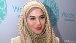 Marini Zumarnis Asyik Selfie Bareng Inneke Koesherawati