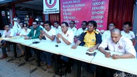 Adian Napitupulu menampik pihaknya yang membujuk Richard untuk membongkar keburukan yang ada di Teman Ahok.