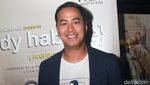 Senyum Lega Para Bintang Rudy Habibie