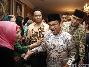 Meriahnya Bukber dan Syukuran Ulang Tahun Ke-80 Eyang Habibie
