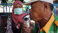 Mereka juga dicek apakah dalam pengaruh alkohol.