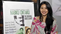 Olivia ditemui saat peluncuran album religi Eros Djarot.