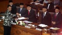 Bambang melaporkan bahwa DPR sudah menindaklanjuti surat bernomor R40/Pres/06/2016 perihal Pemberhentian dan Pengangkatan dalam Jabatan Kapolri. Penugasan lalu diberikan ke Komisi III.