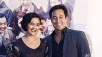 Senyuman selalu menghiasi wajah Sarah dan suaminya, Neil G Furuno.