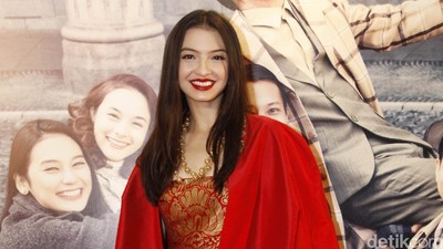 So Gorgeous! Raline Shah Merah Memesona