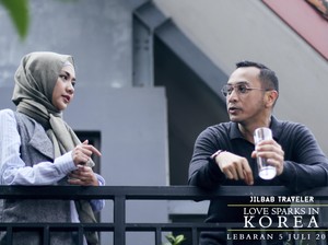 Giring Sewa Pelatih Akting Khusus Demi Jilbab Traveler