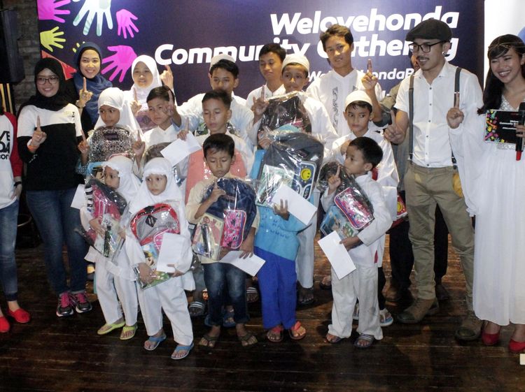 Komunitas Welovehonda Bukber dan Berbagi