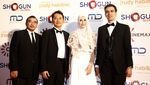 Hot Photo Highlight: Parade Selebriti di Red Carpet Rudy Habibie