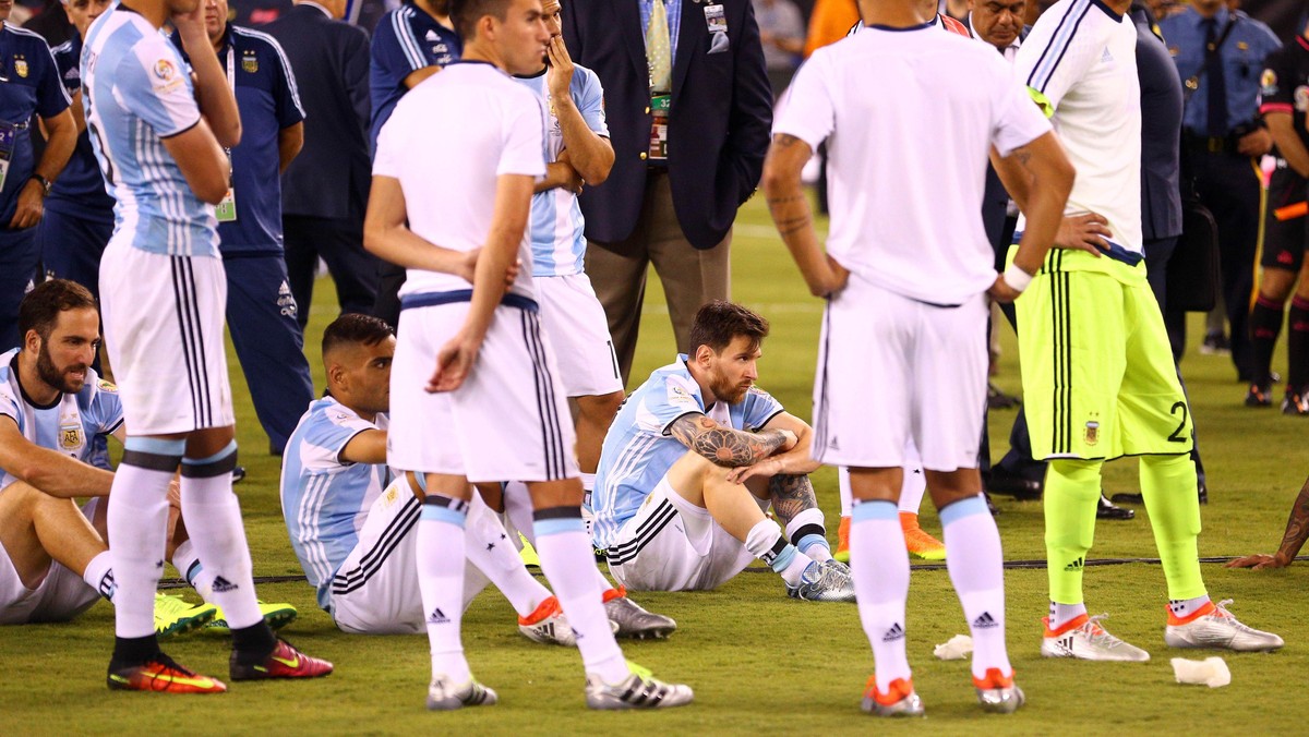 Kesedihan Lionel Messi Kesedihan Lionel Messi
