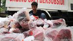 Warga Antre Daging Rp 39 Ribu/Kg