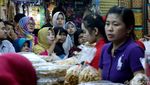 Ramainya Toko Kue Kering Jelang Lebaran