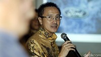 Kuasa hukum 31 diler Ford di seluruh Indonesia, Harry Ponto menggelar jumpa pers di Jakarta, Senin (27/6/2016).
