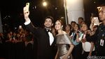 Chelsea Islan dan Reza Rahadian Menawan di Red Carpet Rudy Habibie