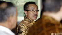 Harry Ponto mengatakan, keputusan sepihak ini sangat merugikan 31 diler yang telah bekerja keras dan mengeluarkan investasi yang sangat besar untuk mendukung bisnis Ford di Indonesia.