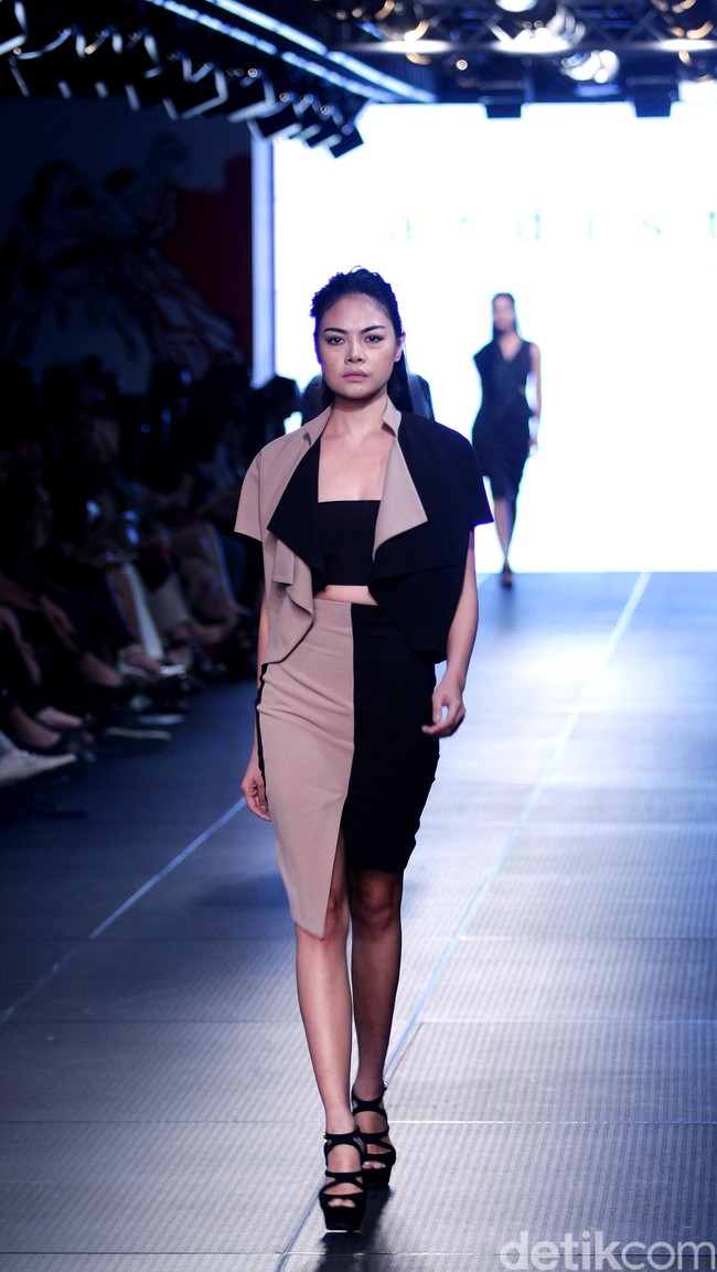 Ardistia New York Plaza Indonesia Fashion Week 2016 at Plaza Indonesia. Thamrin. Jakarta. [Foto: Mohammad Abduh/Wolipop]