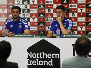 Ironi Will Grigg: Namanya Dinyanyikan Suporter, Sosoknya Tak Dimainkan Pelatih
