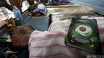 Warga Bekasi Berburu Malam Seribu Bulan