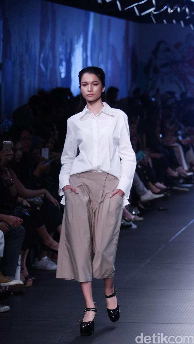 Ardistia New York Plaza Indonesia Fashion Week 2016 at Plaza Indonesia. Thamrin. Jakarta. [Foto: Mohammad Abduh/Wolipop]