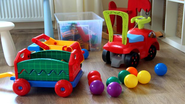 Waspada kuman di mainan plastik