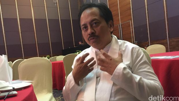 Merza Fachys, Dirut Smartfren