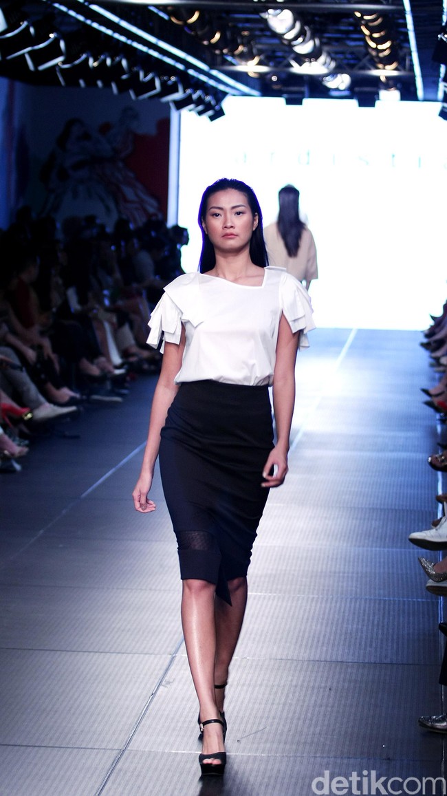 Ardistia New York Plaza Indonesia Fashion Week 2016 at Plaza Indonesia. Thamrin. Jakarta. [Foto: Mohammad Abduh/Wolipop]